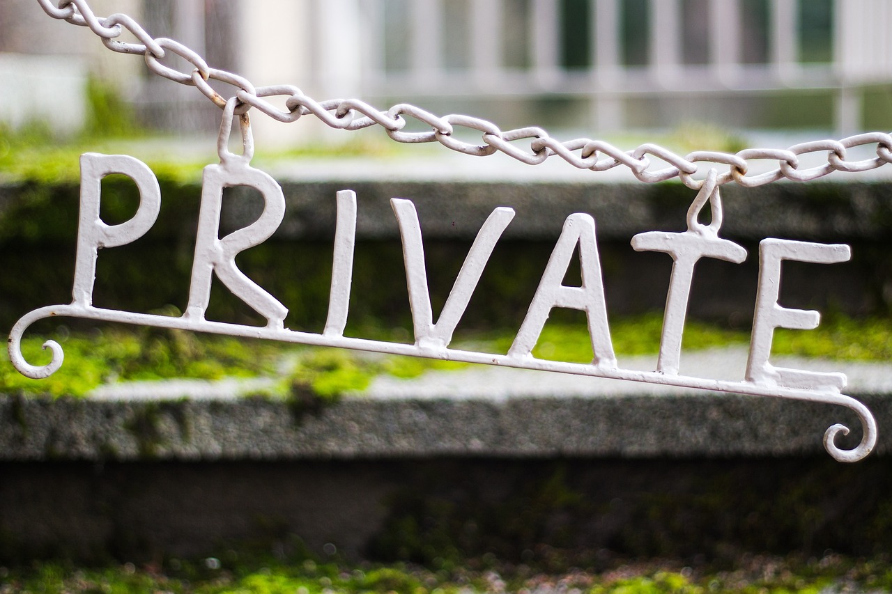 private-1647769_1280